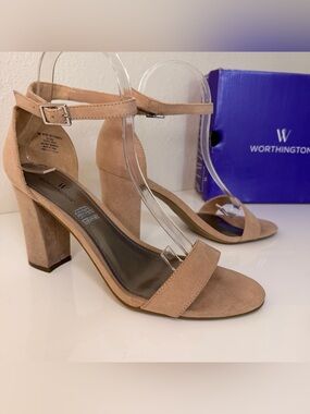 Worthington Tan Suede Block Heel Sandals